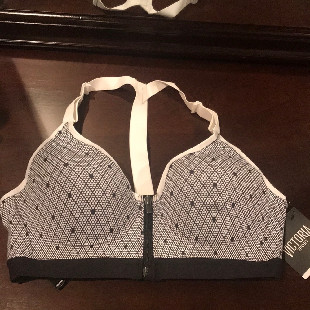 Brand new Victoria secret padded sports bra